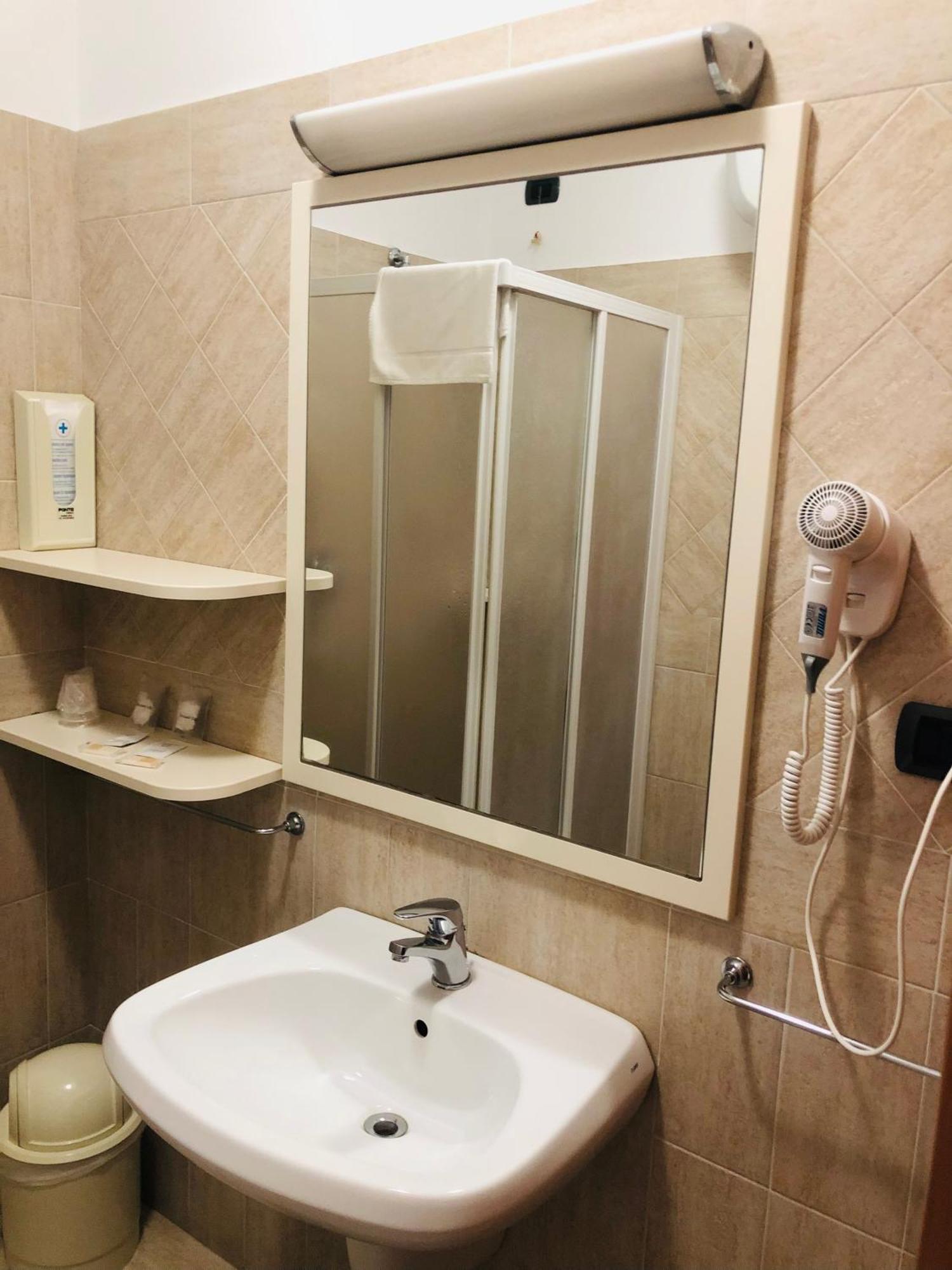 Hotel Softwood Recanati Exterior foto
